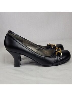 Candies Black Faux Leather Chunky Kitten Heels Pump With Gold Chain Bow Sz 8 M